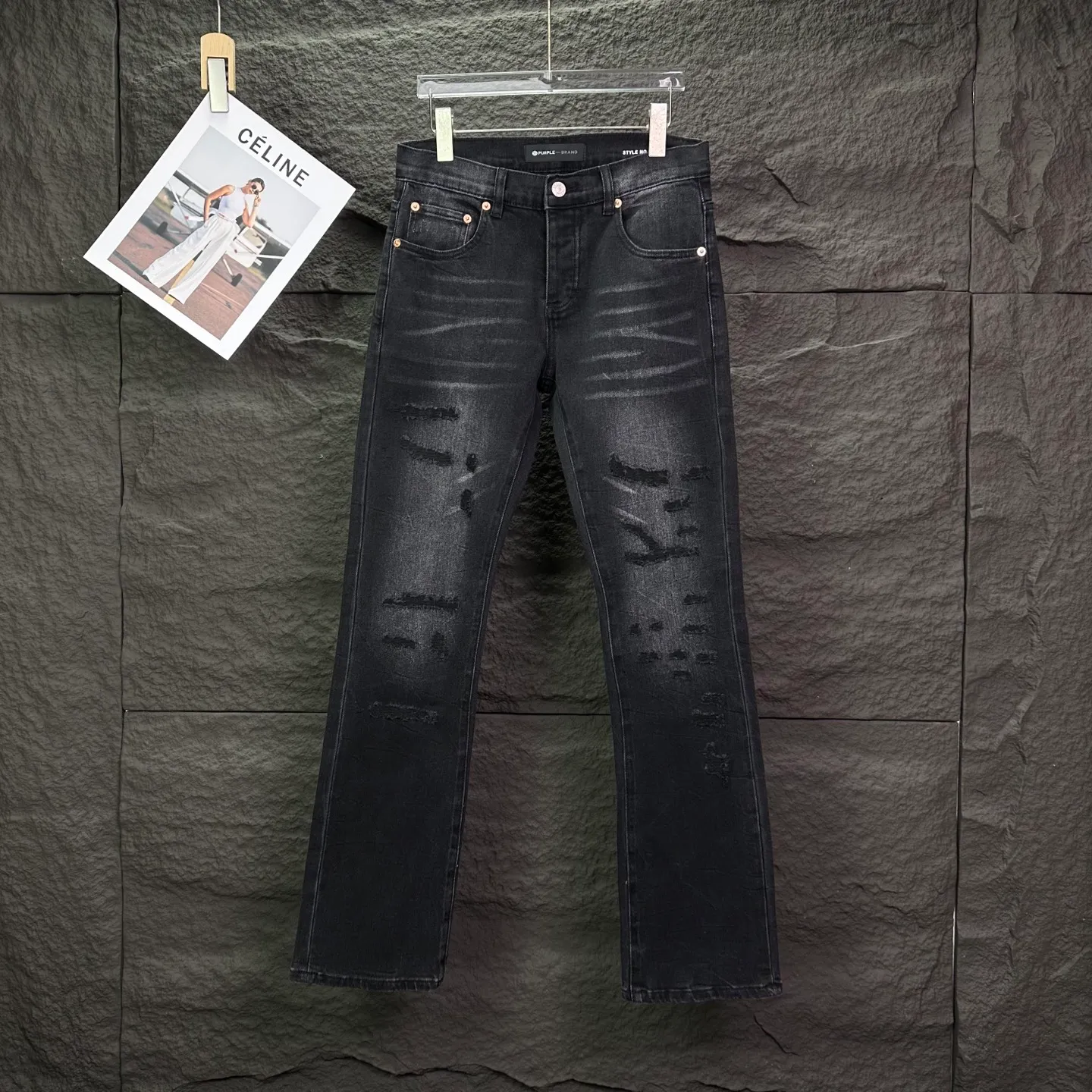 PURPLE BRAND 2026New Arrival Frayed and Tangled Couple Style Washed Loose Jeans High Version High Version Top Ceiling Quality Styles with different washed textures are very friendly to people with thin legs and thick legs. The loose version is very flattering to the leg shape. Moderate length that never goes out of style, easy to match with casually, basic styling for various styles, a must-have in the wardrobe! The fabric is stiff but also makes the upper body soft without losing texture. The washing process is even more perfect. It is a must-have item for everyone! ! ! Washed wheat, hang tag, pants label, three labels complete Color: washed black Size: 28, 30, 32, 34, 36 (five sizes)